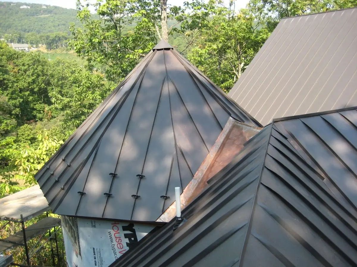 Professional Gutter Cleaning by Craftsman Roofing in Union City